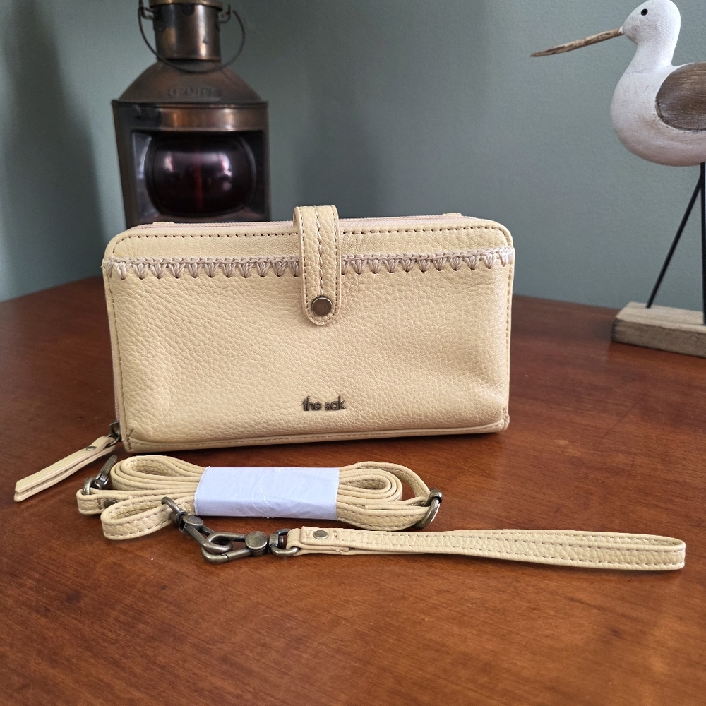 The Sak Iris Smartphone Wallet Yellow Leather Crossbody Bag NWOT